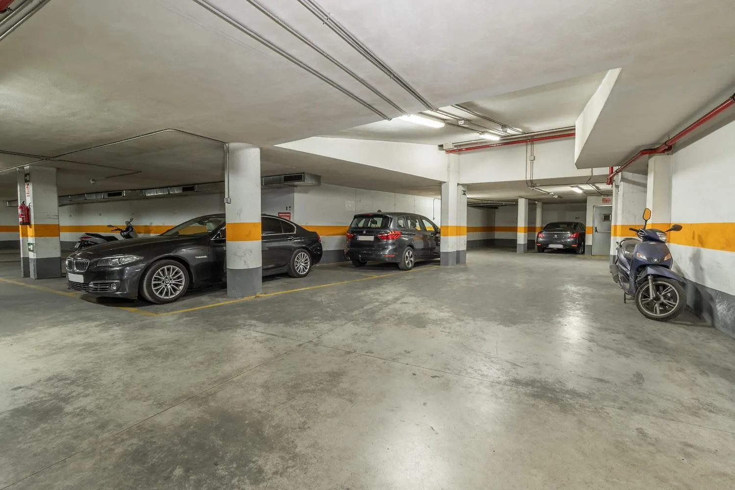 Tuguest Postigo II Catedral Apartment - Free Parking Granada Spain
